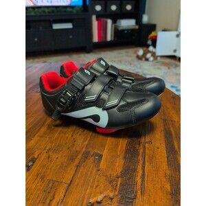 EUC Peloton cycling bike shoes with look delta cleats EU 39 US women's 8